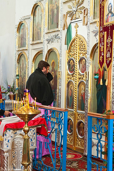 Внутрішнє оздоблення Свято-Вознесенського храму Люботин